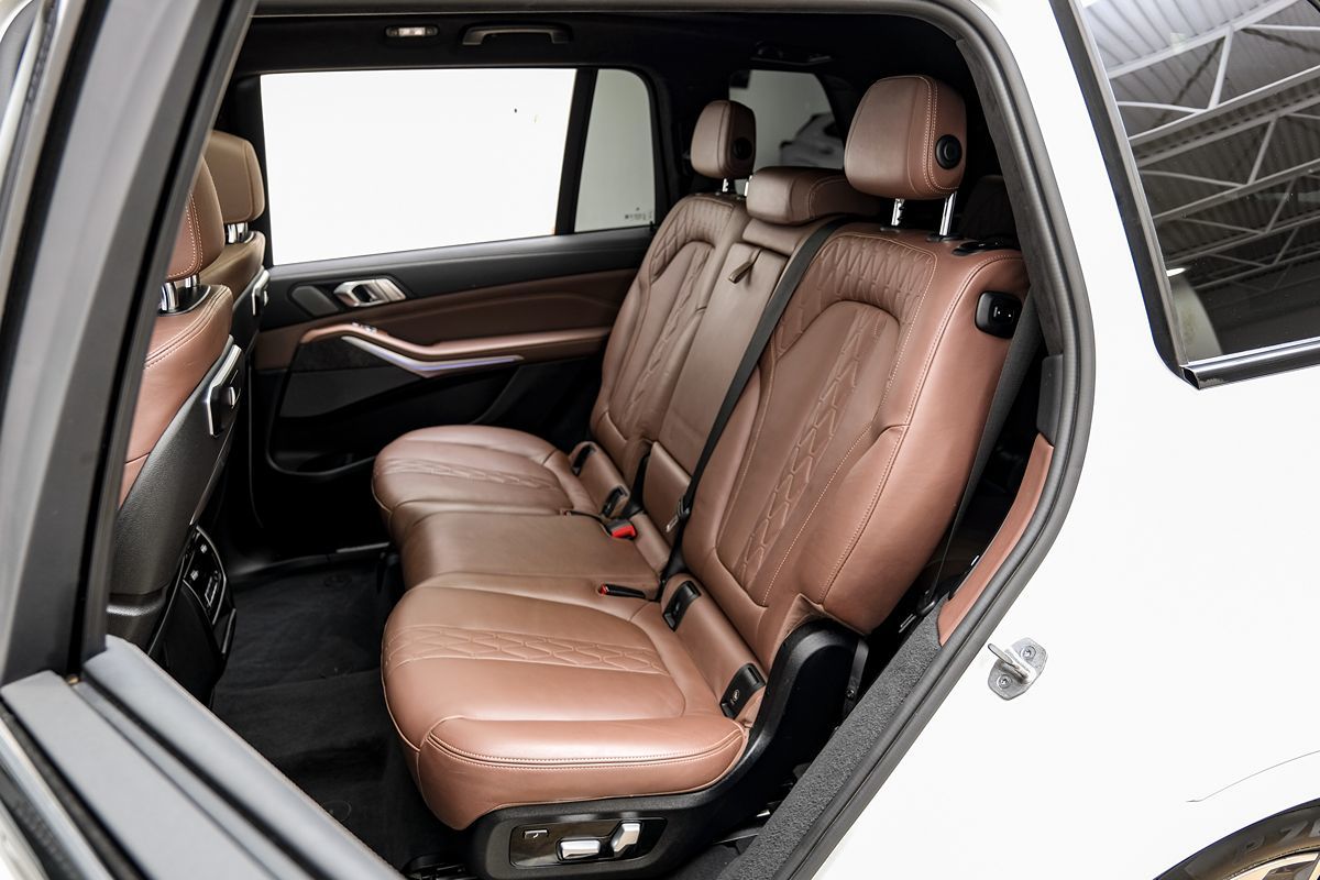 2023 BMW X7 M60i - Photo 35