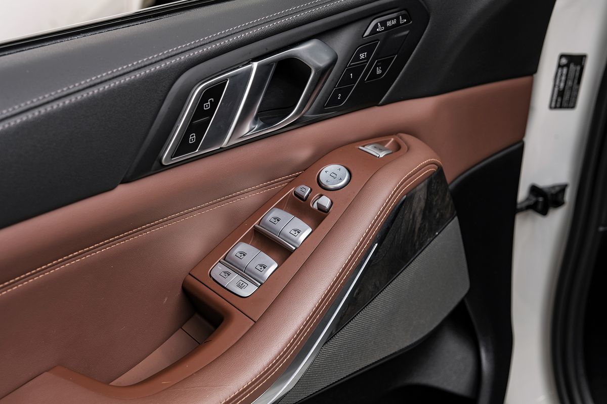 2023 BMW X7 M60i - Photo 40