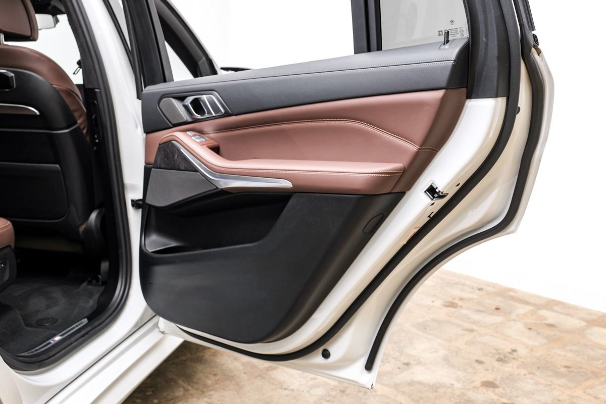 2023 BMW X7 M60i - Photo 43