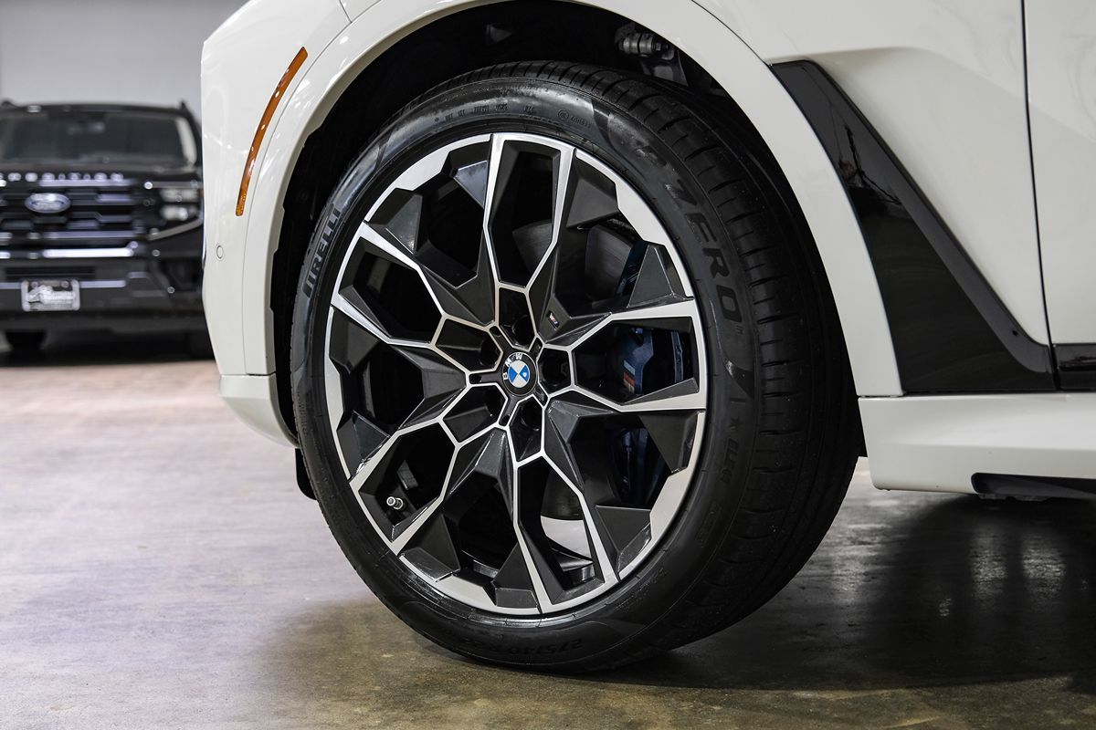 2023 BMW X7 M60i - Photo 56