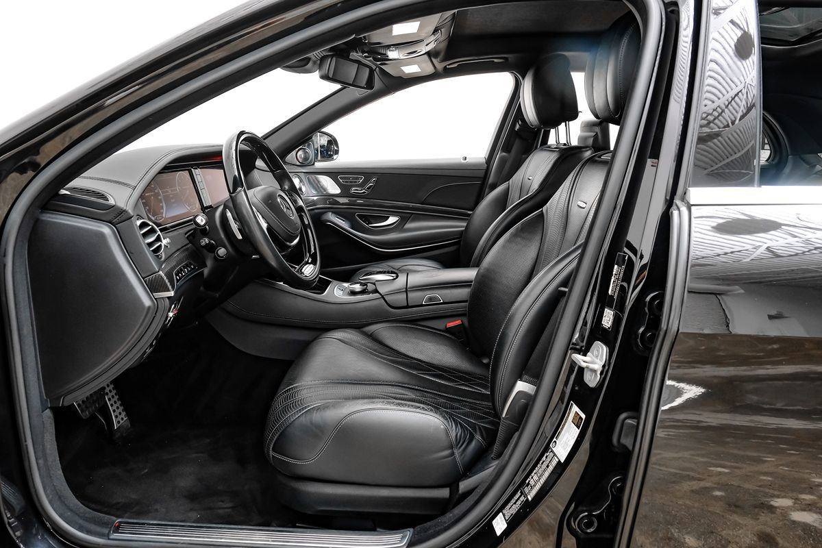 Photo 4 of this Mercedes-Benz S 65 AMG