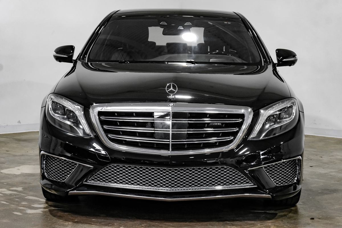 Photo 6 of this Mercedes-Benz S 65 AMG