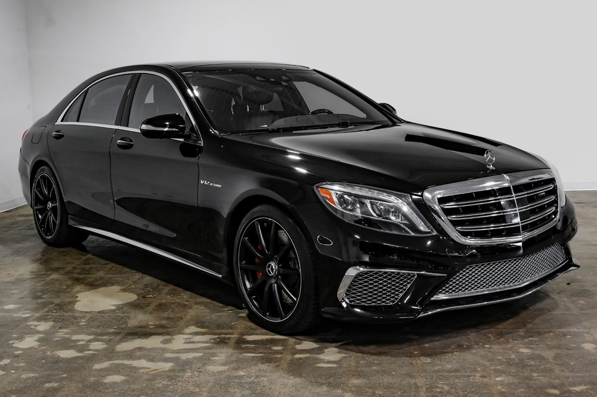 Photo 7 of this Mercedes-Benz S 65 AMG