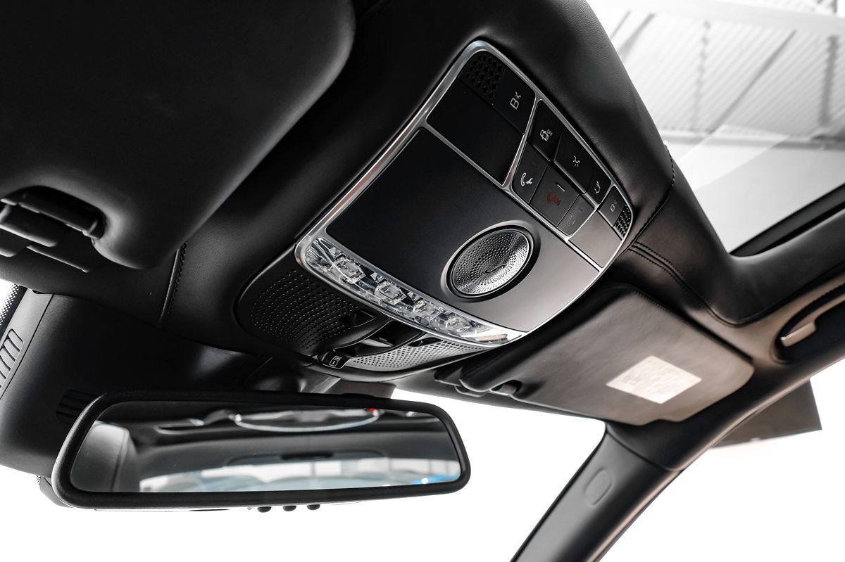 Photo 28 of this Mercedes-Benz S 65 AMG