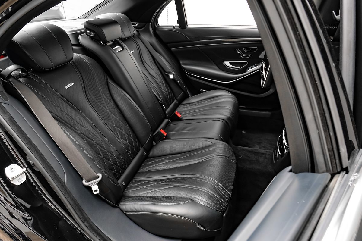 Photo 32 of this Mercedes-Benz S 65 AMG