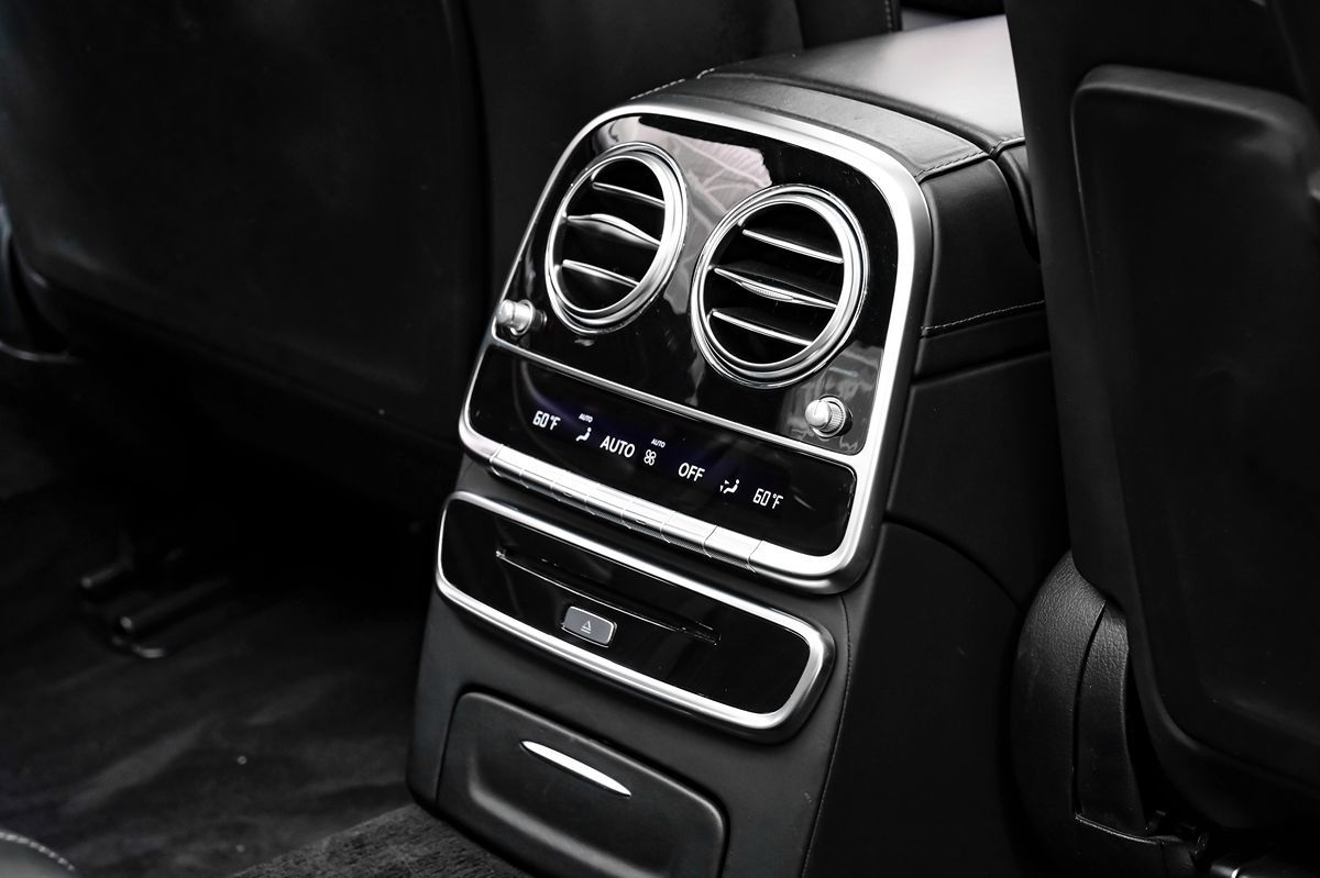Photo 34 of this Mercedes-Benz S 65 AMG