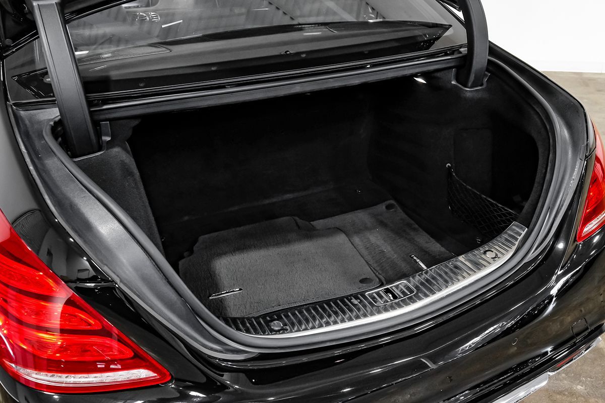 Photo 53 of this Mercedes-Benz S 65 AMG