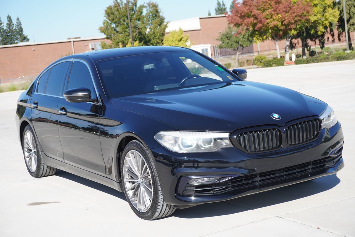 2018 BMW 5 Series 530i - Photo 6