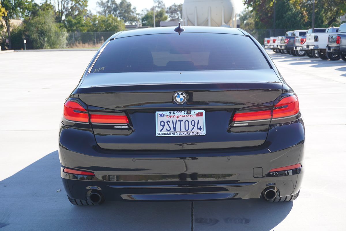 2018 BMW 5 Series 530i - Photo 10