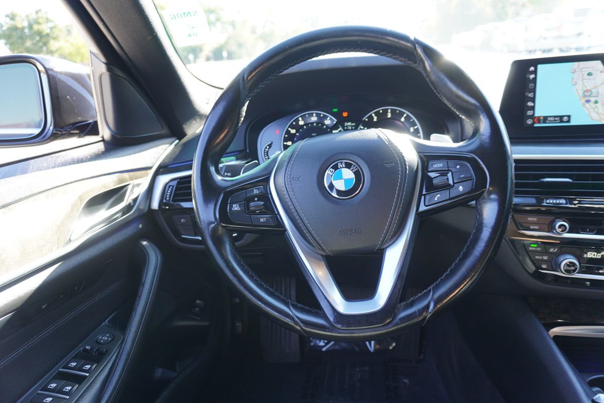 2018 BMW 5 Series 530i - Photo 18