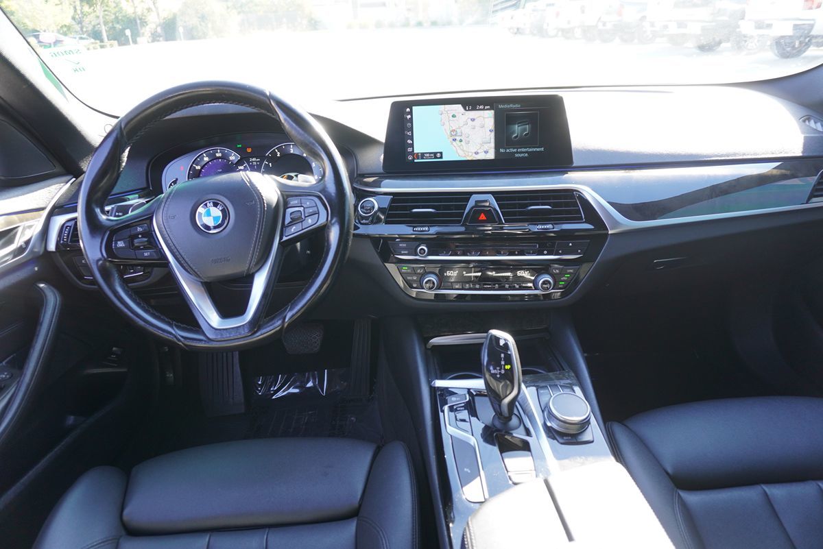 2018 BMW 5 Series 530i - Photo 19