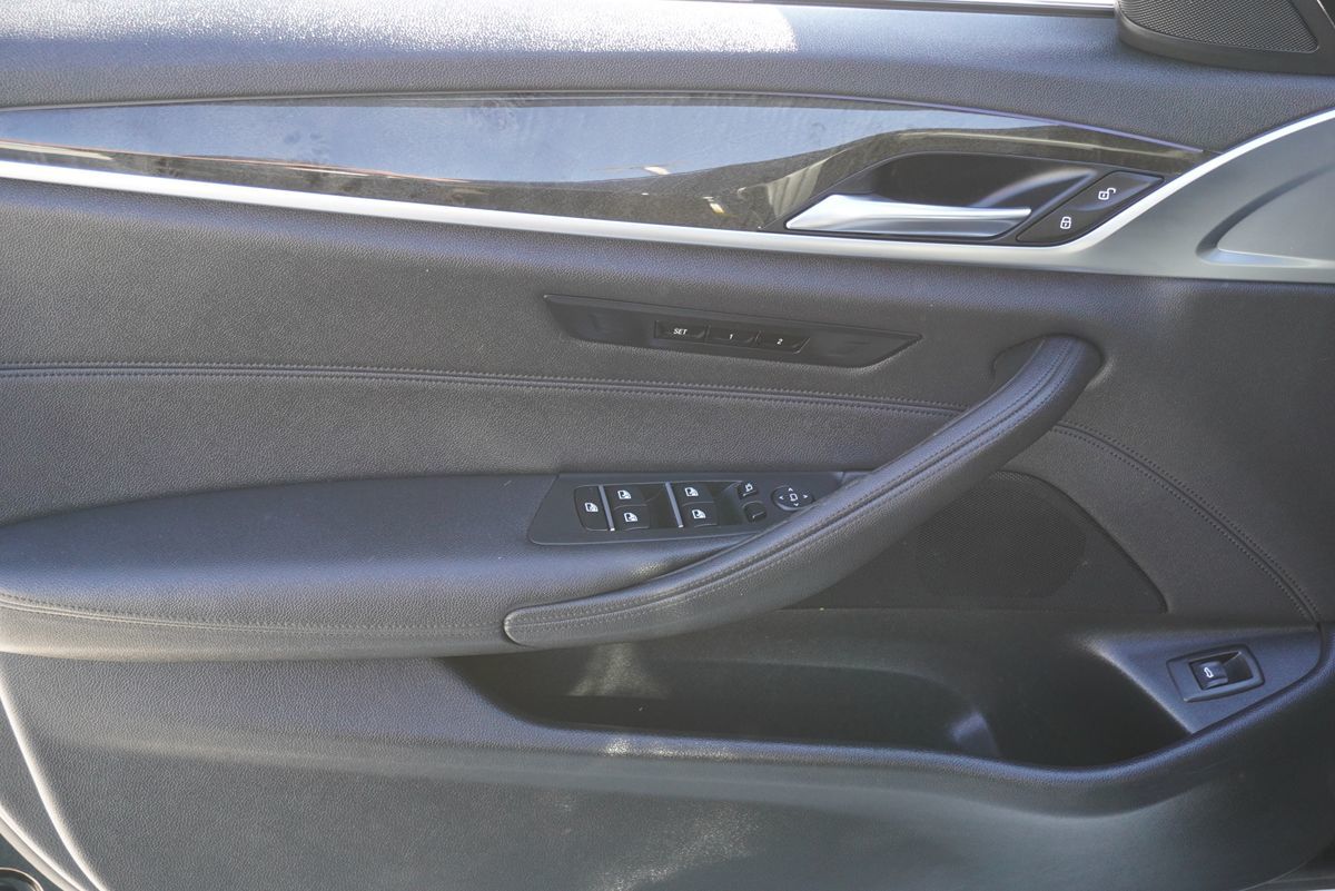 2018 BMW 5 Series 530i - Photo 23