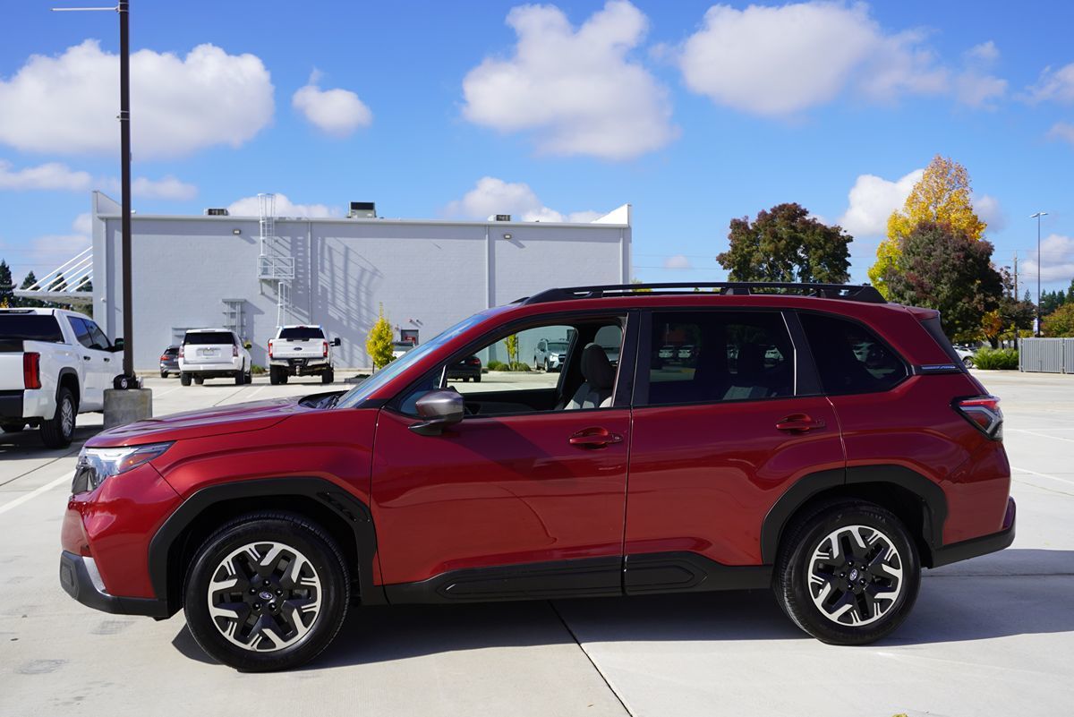 2025 Subaru Forester Premium - Photo 3