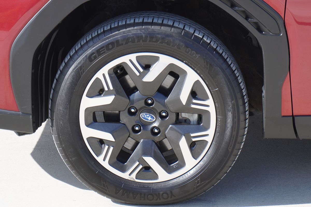2025 Subaru Forester Premium - Photo 4