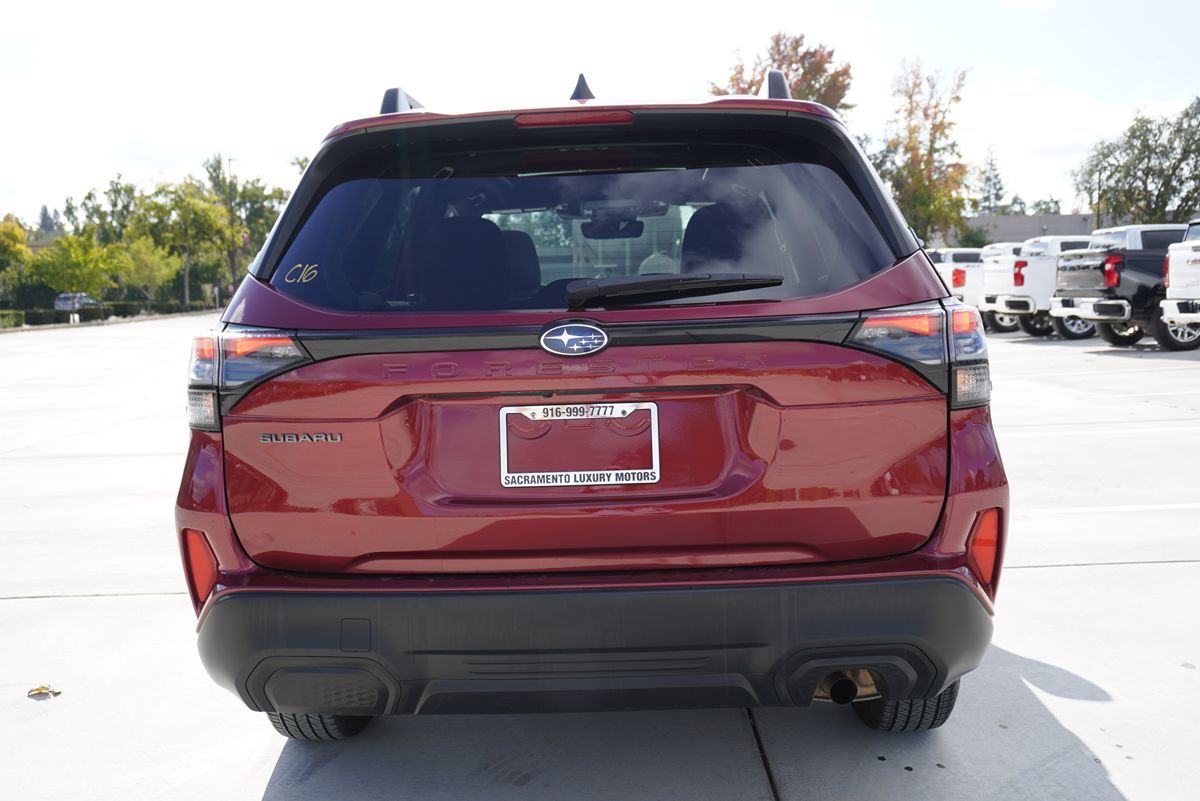 2025 Subaru Forester Premium - Photo 11