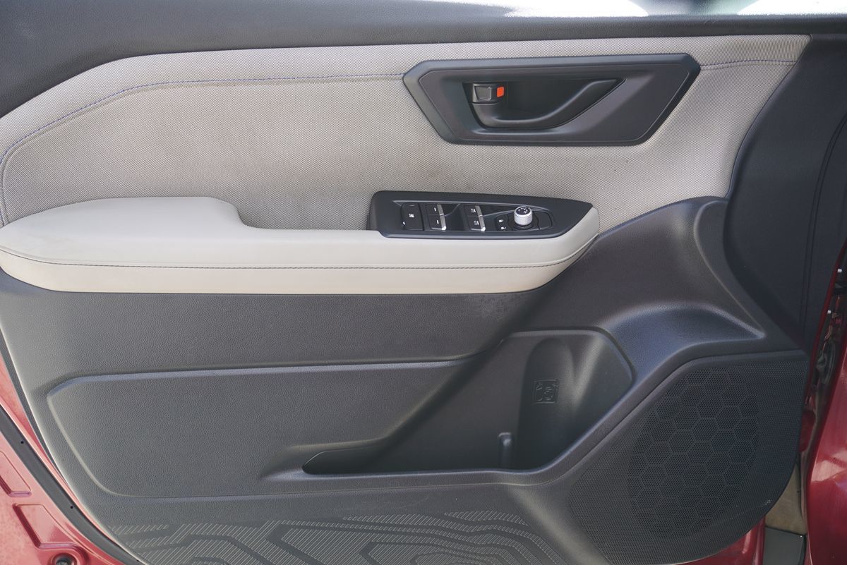 2025 Subaru Forester Premium - Photo 25