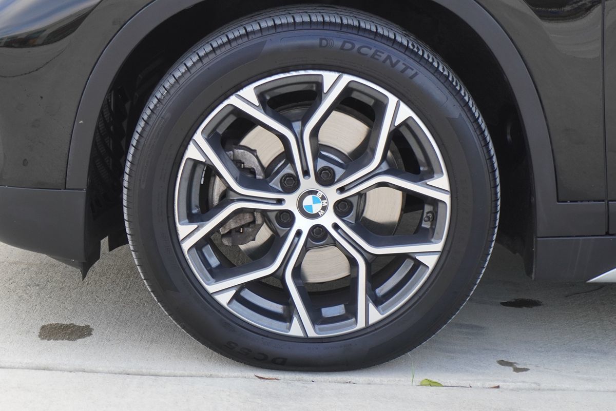 2020 BMW X1 28i - Photo 3