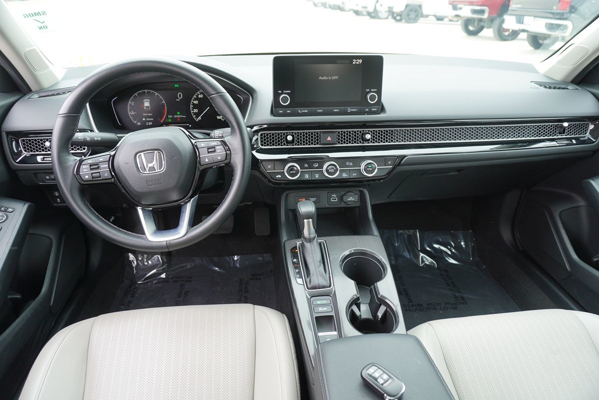 2024 Honda Civic Hatchback EX-L - Photo 20