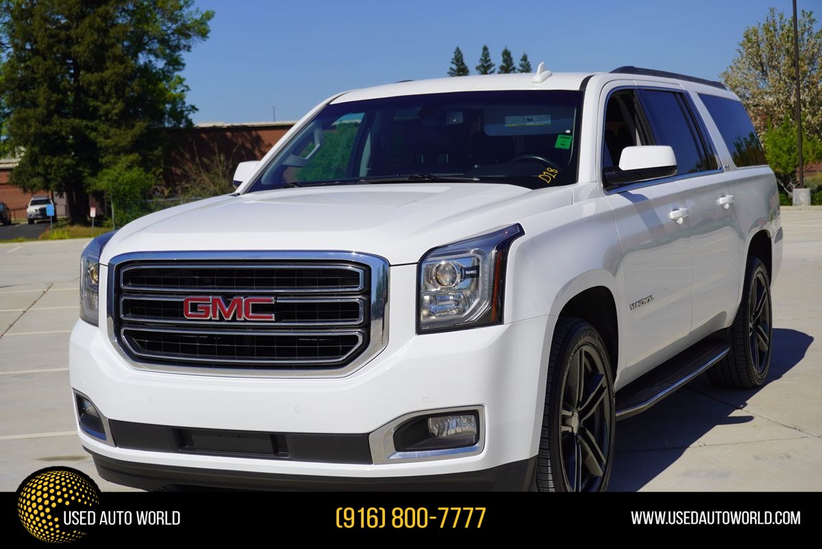 2017 GMC Yukon 4WD SLE's photo