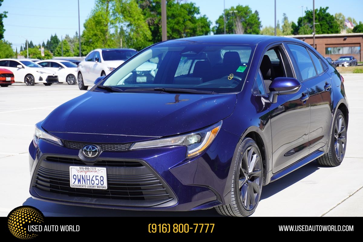 2024 Toyota Corolla LE CVT's photo
