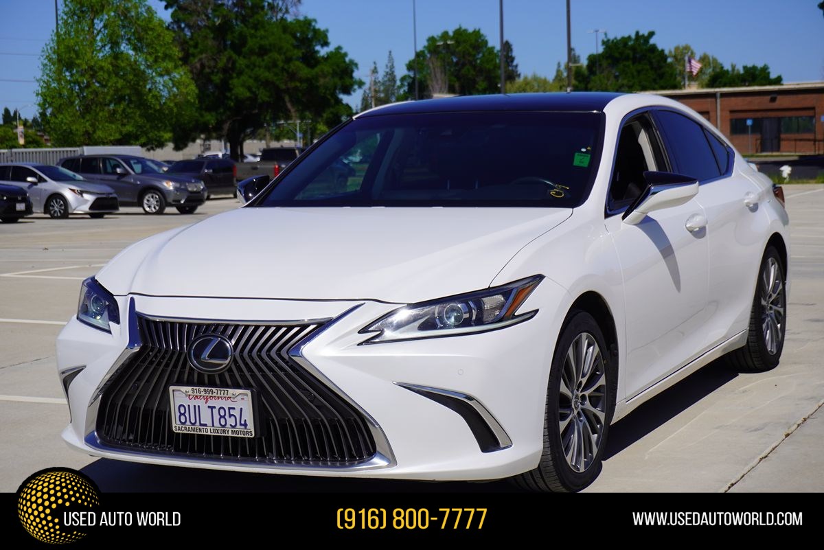 2021 Lexus ES 350 350's photo