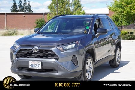 2020 Toyota RAV4 LE