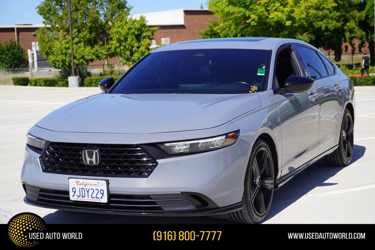 2023 Honda Accord Hybrid Sport-L w/o BSI's photo