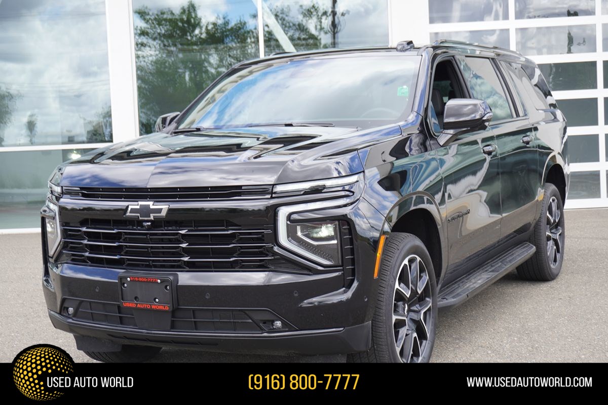2025 Chevrolet Suburban RST