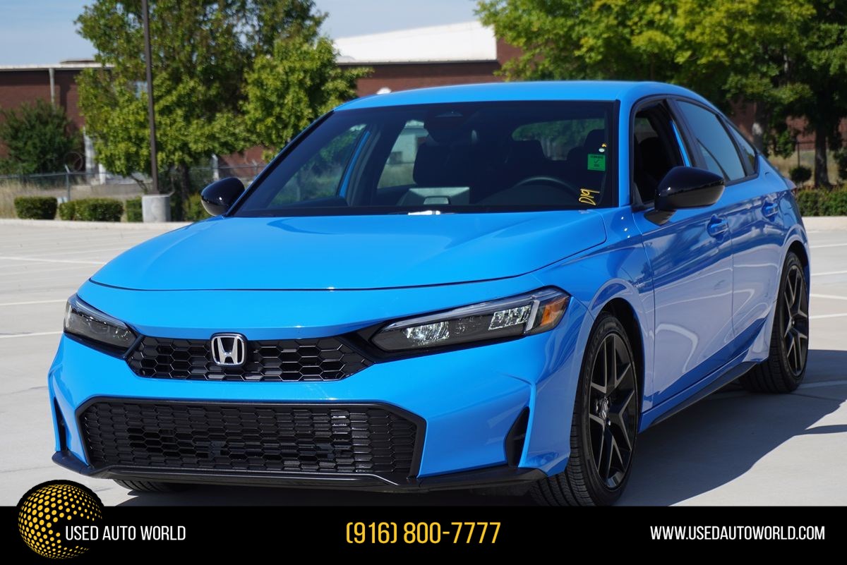 2025 Honda Civic Sport CVT's photo