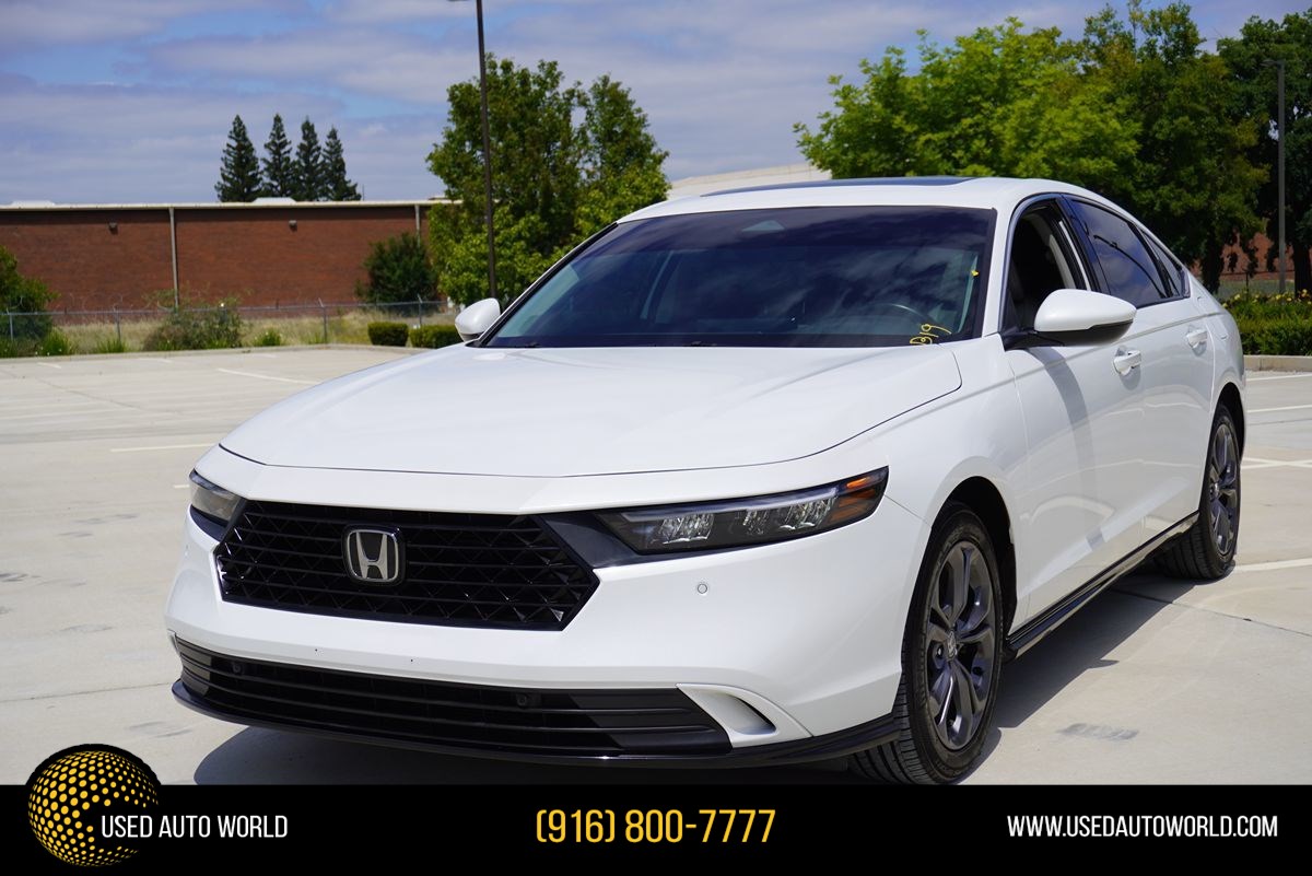 2024 Honda Accord Hybrid EX-L's photo