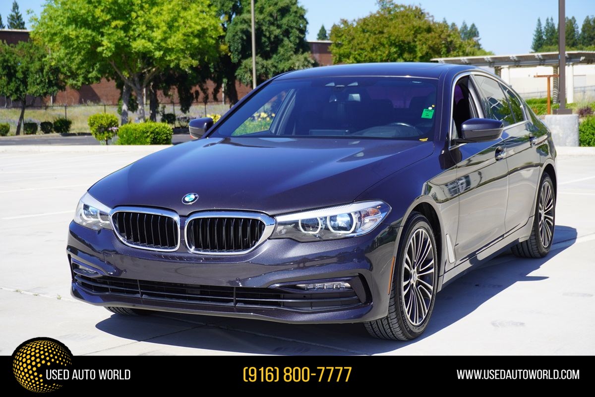 2018 BMW 5 Series 530i Sedan's photo