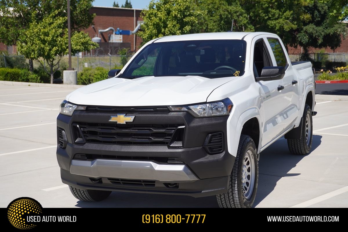 2024 Chevrolet Colorado 4WD Work Truck Crew Cab Short Box's photo
