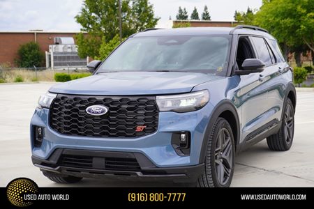 2025 Ford Explorer ST