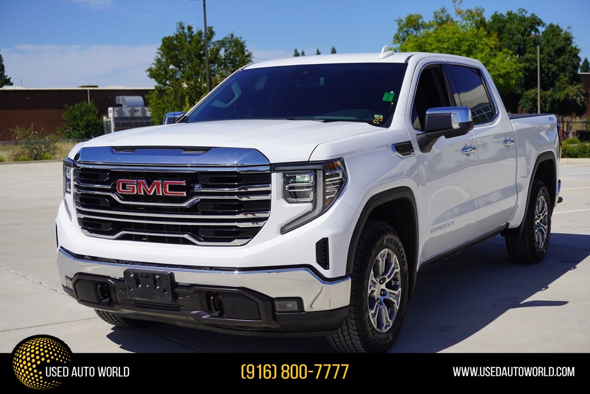 2025 GMC Sierra 4WD Crew Cab Short Box SLT's photo
