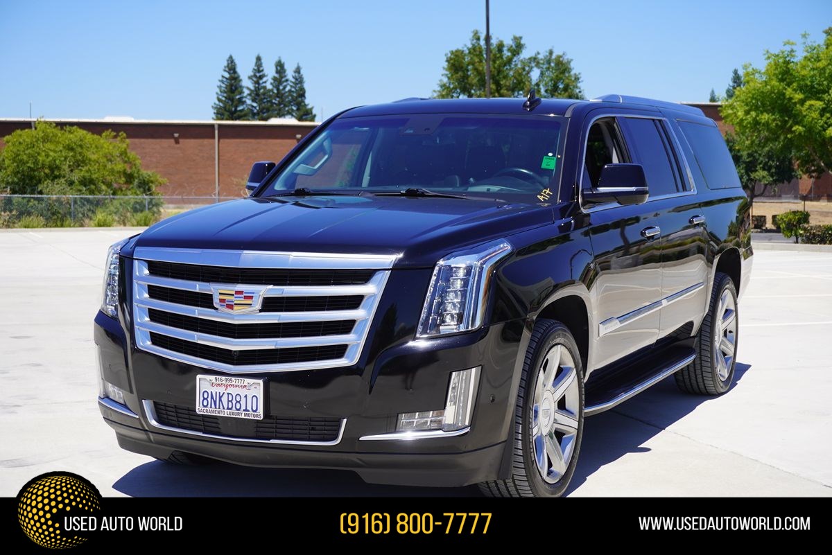 2018 Cadillac Escalade ESV AWD Premium Luxury's photo