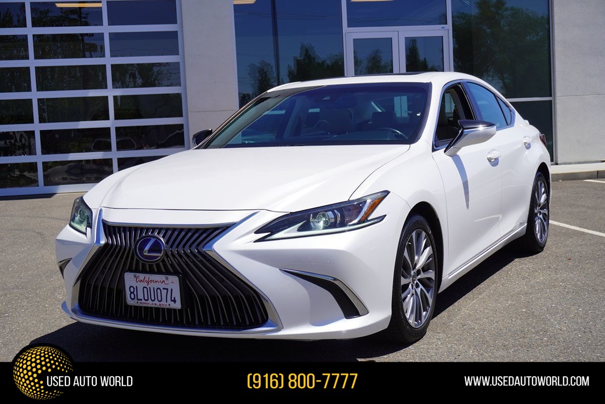 2019 Lexus ES 300h