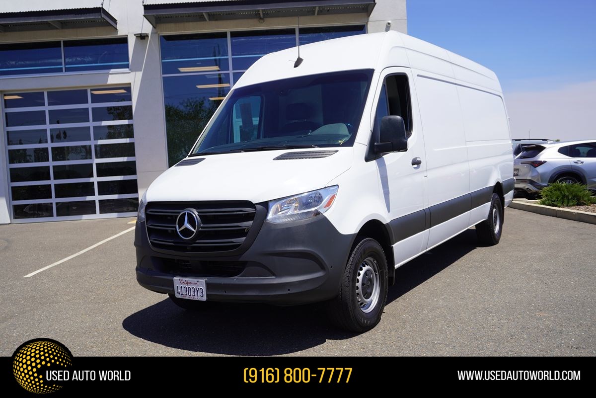 2022 Mercedes-Benz Sprinter Cargo Van 2500 High Roof V6 170" RWD