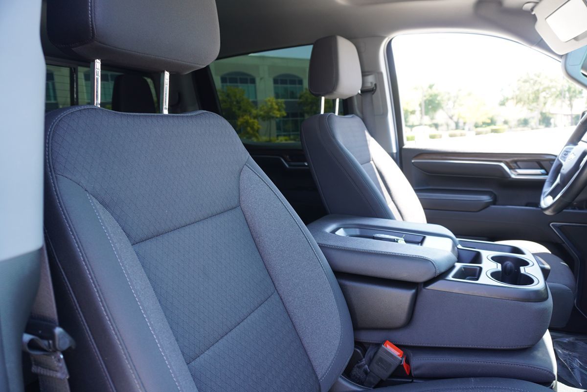 2024 Chevrolet Silverado 1500 LT - Photo 16