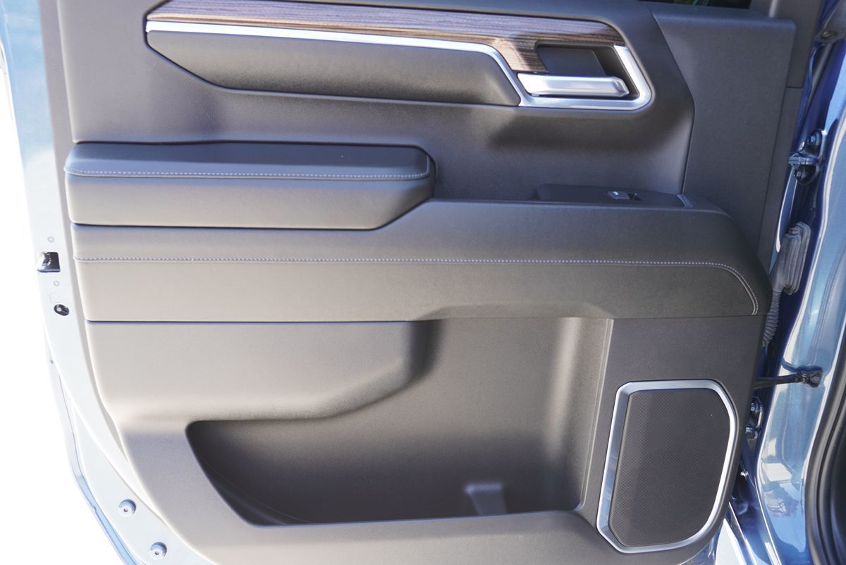 2024 Chevrolet Silverado 1500 LT - Photo 17