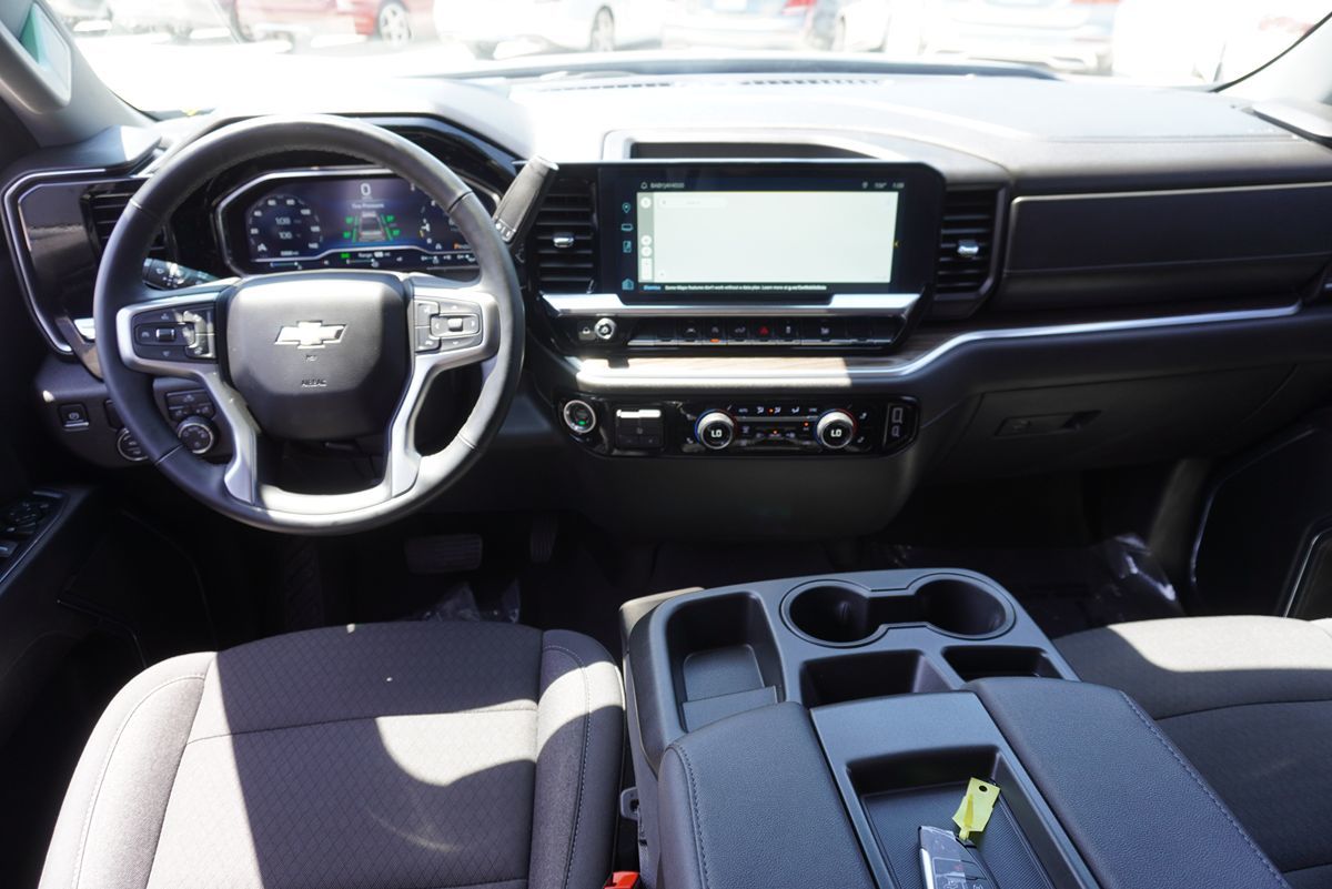 2024 Chevrolet Silverado 1500 LT - Photo 19