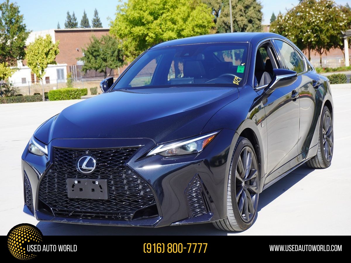 2024 Lexus IS 300 F SPORT Design AWD