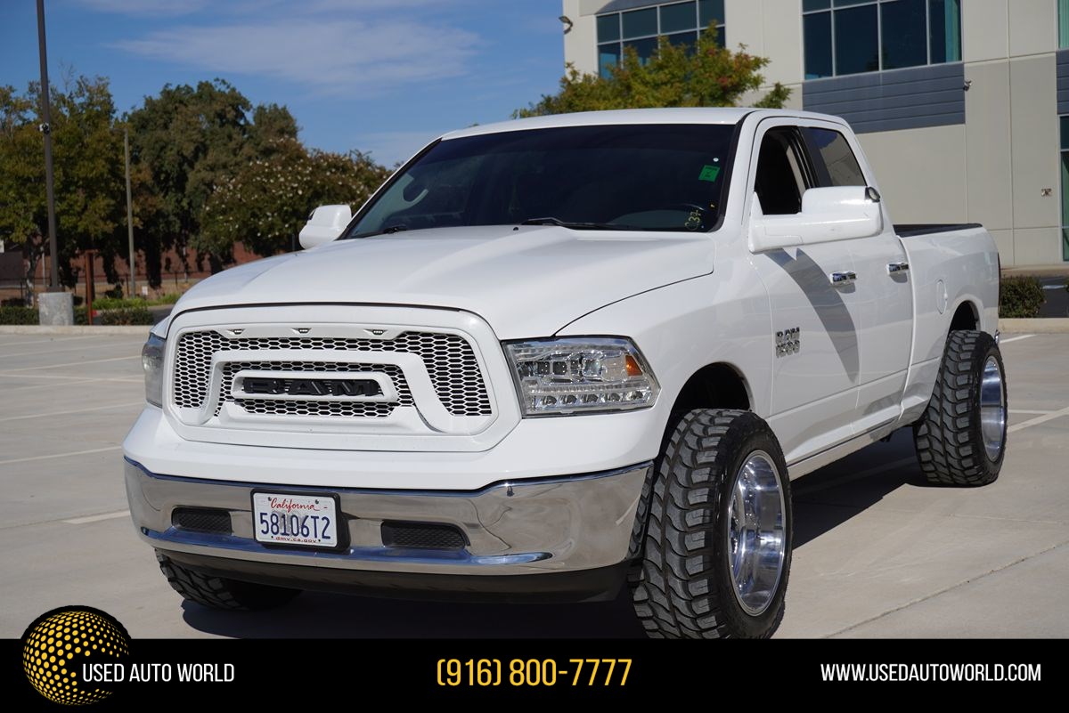 2018 Ram 1500 SLT