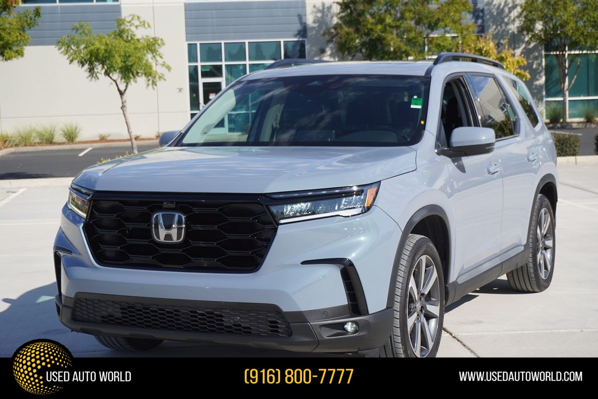 2025 Honda Pilot Touring
