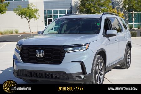 2025 Honda Pilot Touring
