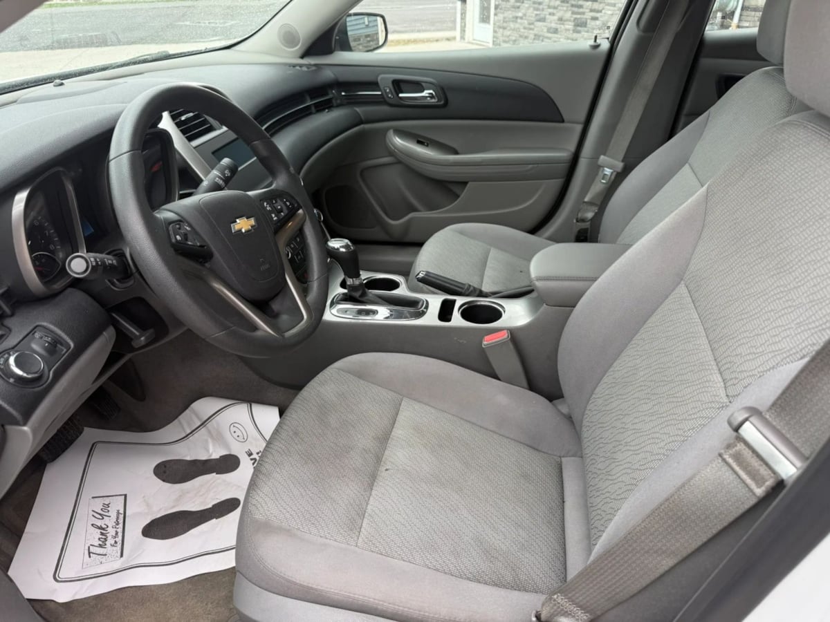 2014 Chevrolet Malibu 1LS - Photo 4