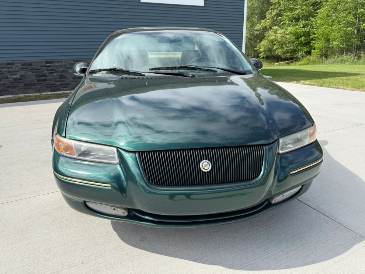 1997 Chrysler Cirrus LX - Photo 2