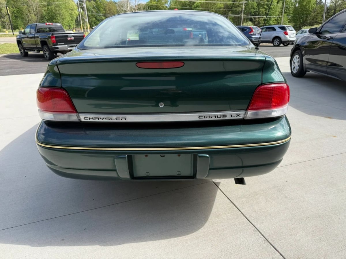 1997 Chrysler Cirrus LX - Photo 7