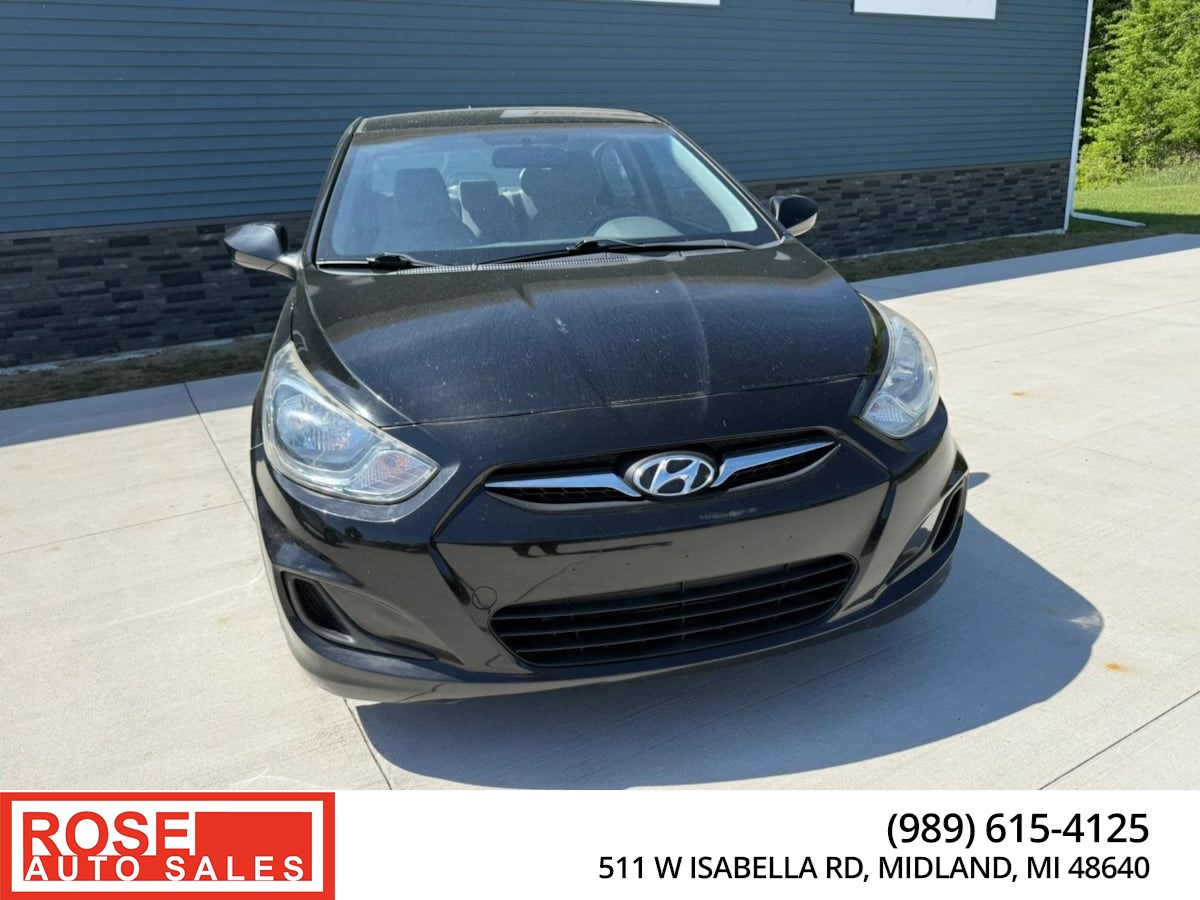 2012 Hyundai Accent GLS 4-Door 6-Speed Manual's photo