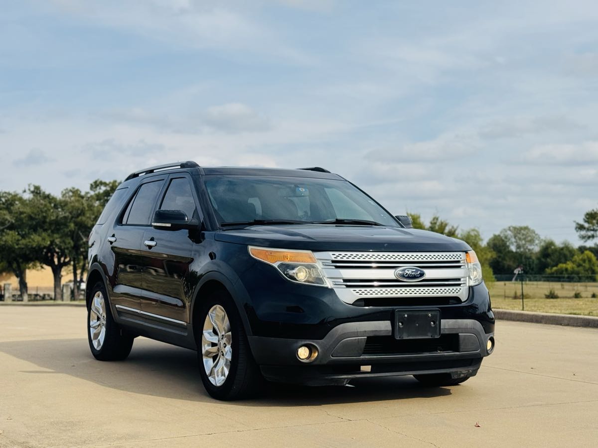 2015 Ford Explorer XLT - Photo 4