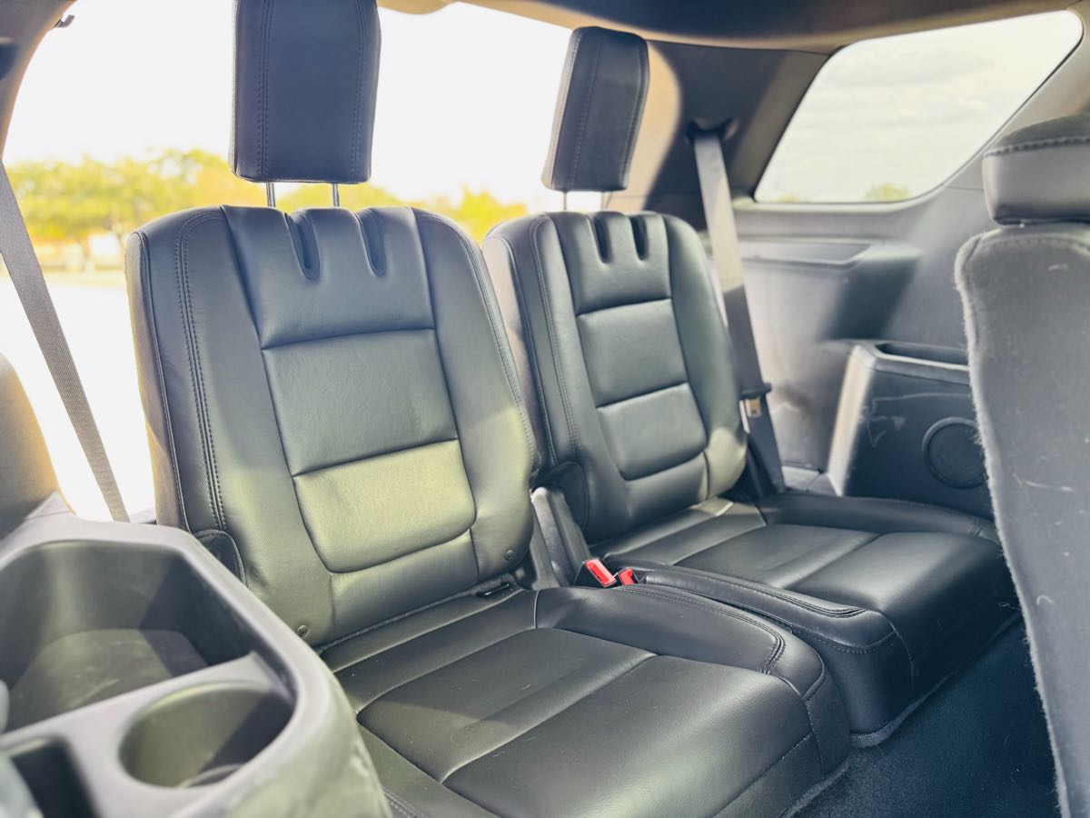 2015 Ford Explorer XLT - Photo 20